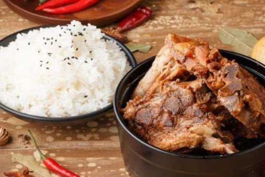 北京学习做酱骨头米饭大概要多少钱